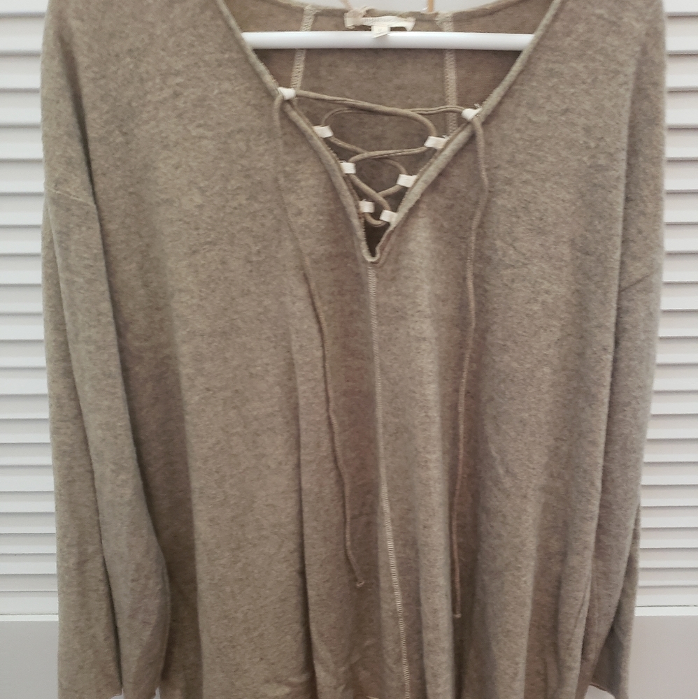 Women's  Top